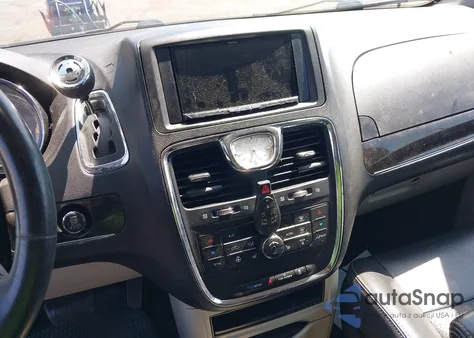 2014 Chrysler Town & Country Touring-L from USA, damaged, VIN 2C4RC1CG3ER332993